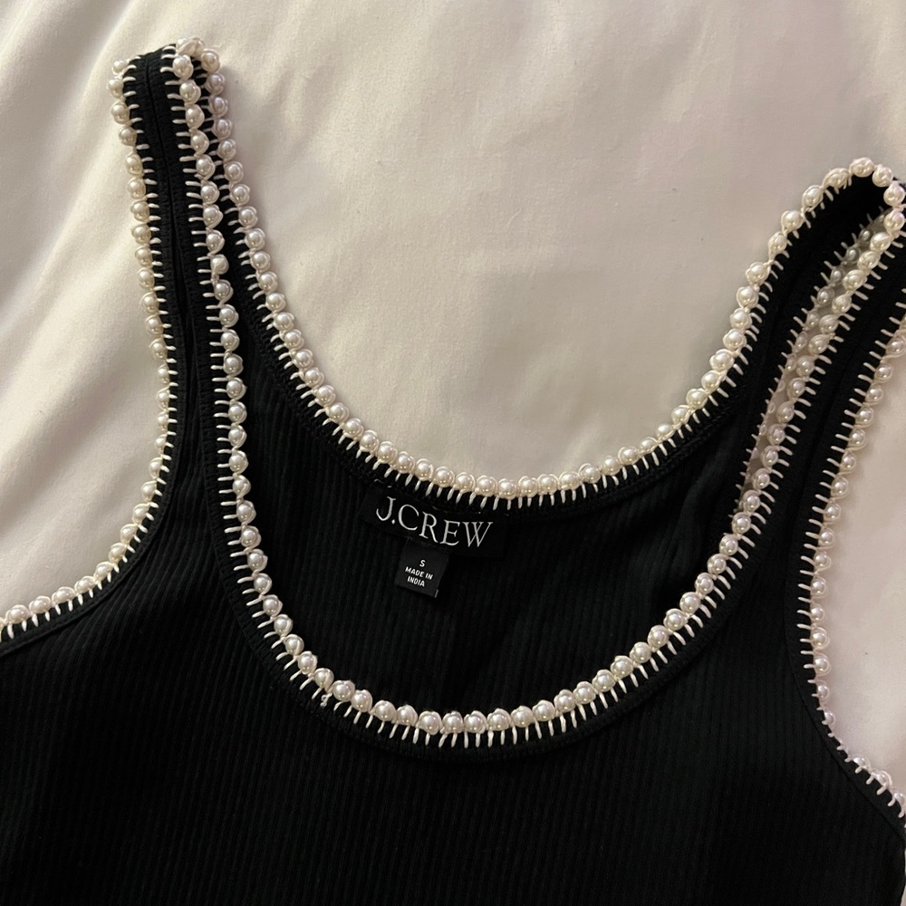 Pearl Trim Ribbed Tank Top - Picture 5 of 6